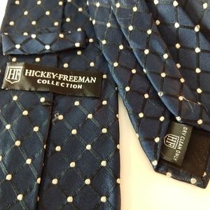 Hickey-Freeman tie, blue dotted w black 61 inches